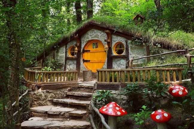 ormanya hobbit evleri